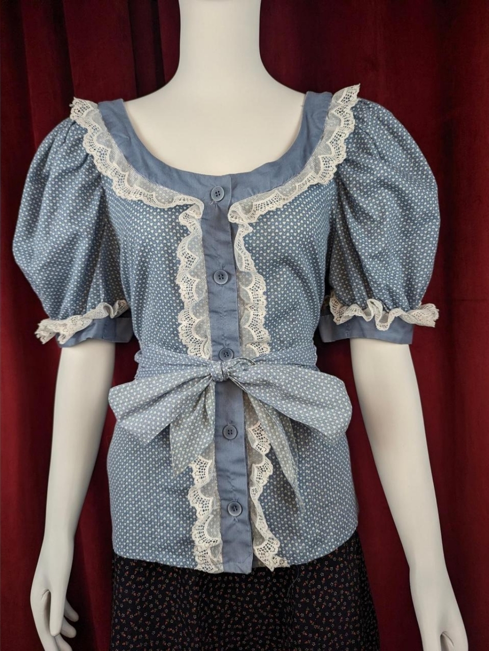 Vintage Blue & White Mini Heart Pattern Short Puff Sleeve Lace Trim Prairie Top